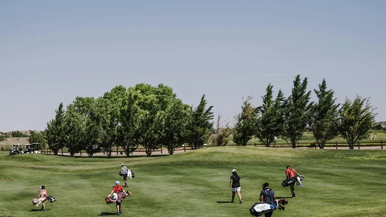 Chuva Adia Final de Torneio de Golfe nos EUA