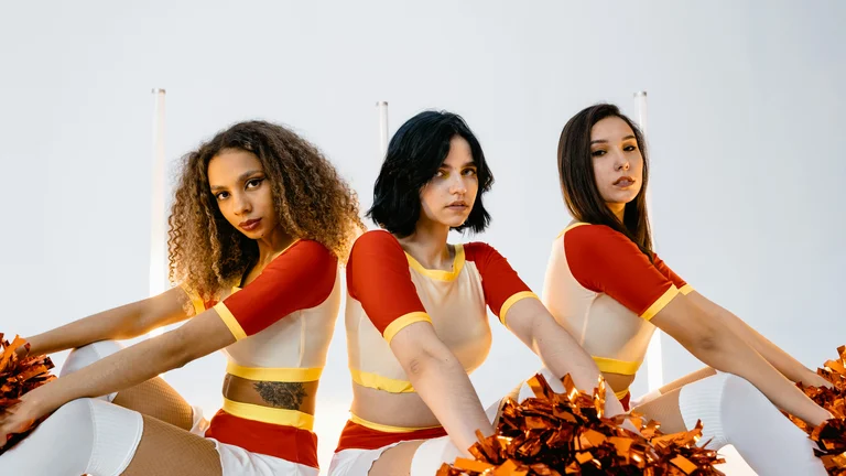 A História das Cheerleaders e Sua Evolução no Esporte